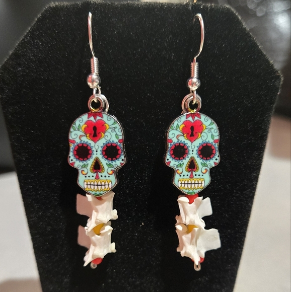 Jewelry made with Snake Vertebrae - Picture 6 of 16